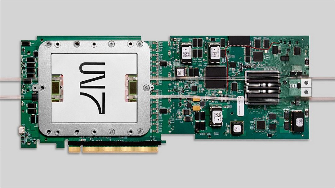 Apresentados dois computadores de luz prximos do lanamento comercial