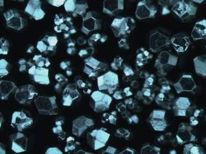 Diamantes so produzidos explodindo CO2