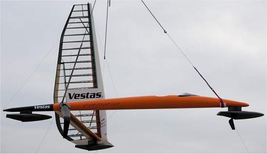 Veleiro tentar quebrar barreira do som da navegao a vela