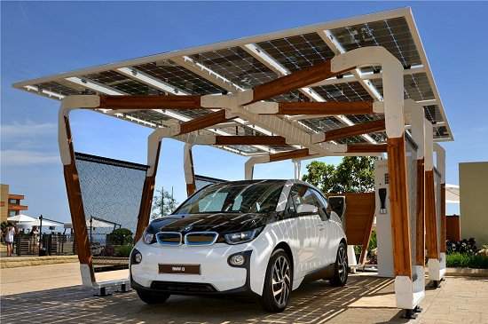Garagem solar BMW