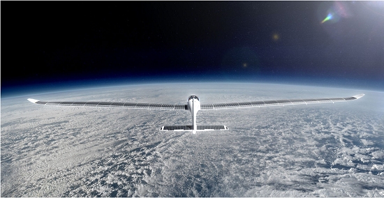 Avião solar estratosférico faz primeiro voo de teste