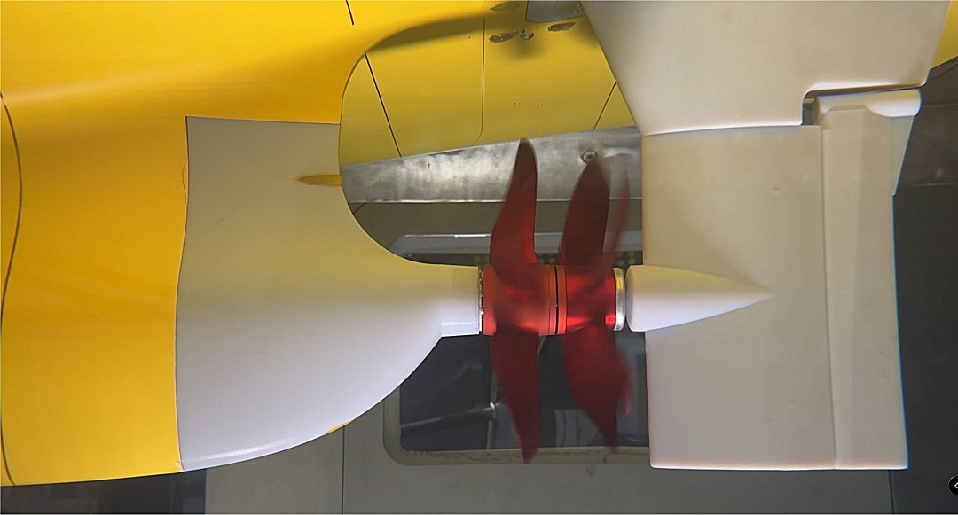 Duas hlices girando ao contrrio tornam navios mais eficientes