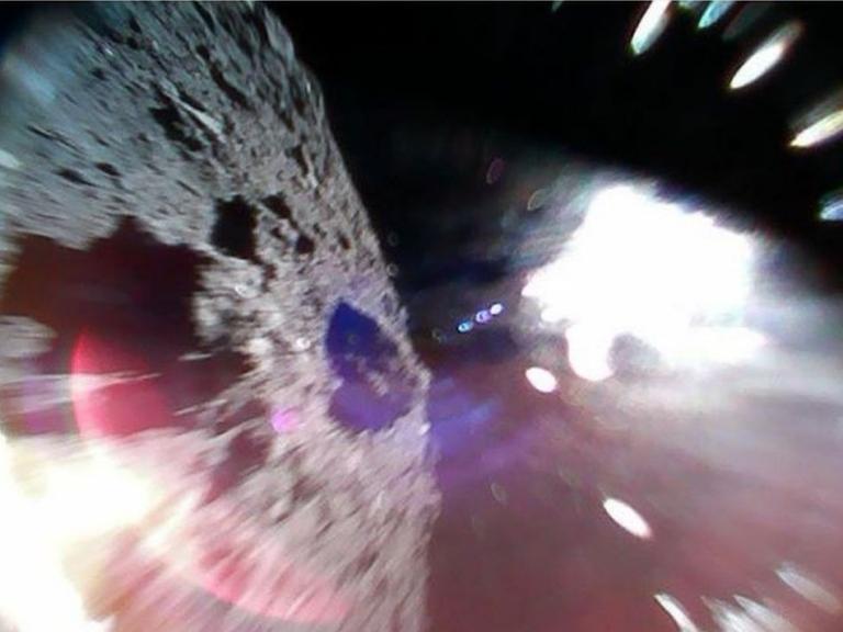Hayabusa confirma pouso de dois rovers em asteroide