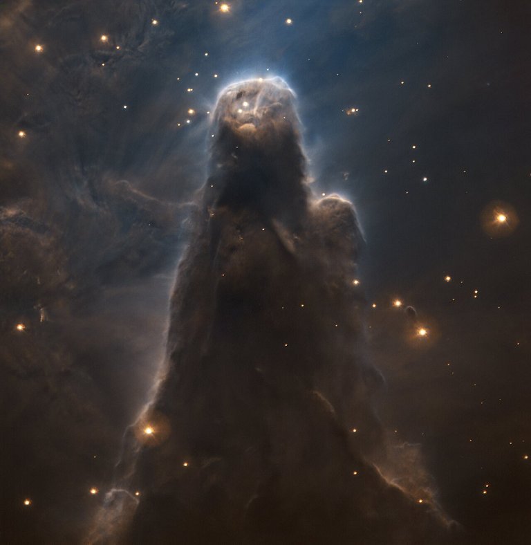 Nebulosa do Cone: Uma fbrica de estrelas em forma de chamin