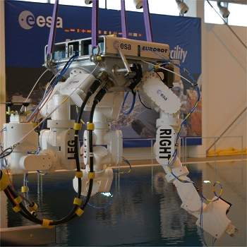 Rob substituir astronautas em caminhadas espaciais