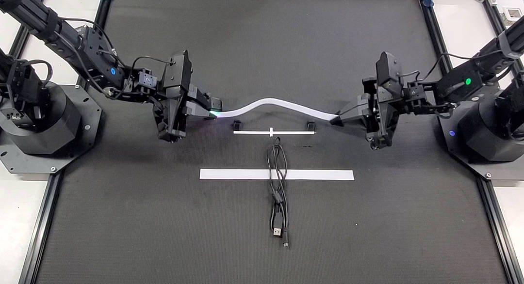 IA física usa visão e tato para manipular objetos como um humano