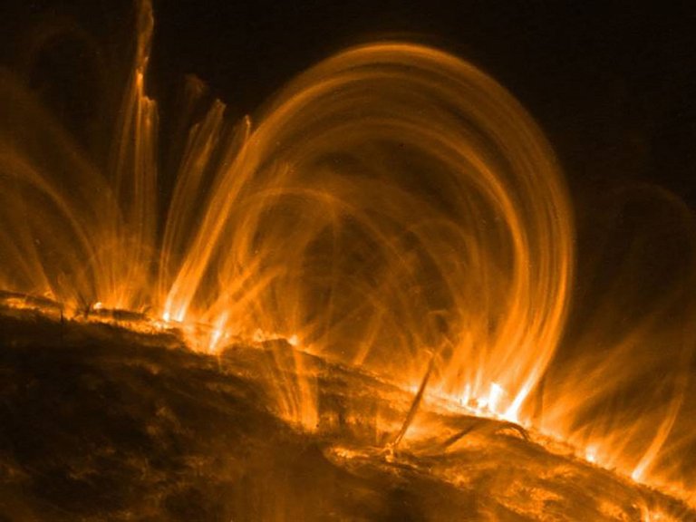Afinal, o Sol  mesmo uma estrela do tipo solar?