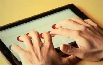 Tablet permite escrever em Braille