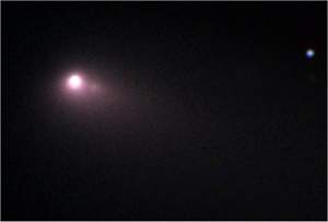 Astrnomo amador registra diviso de cometa usando telescpio via internet