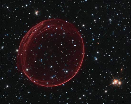 Hubble fotografa bolha espacial