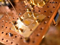 Chip eletroacústico faz processamento com ondas de som