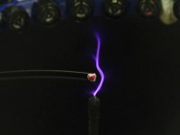 Sonho de Tesla? Eletricidade  guiada no ar usando som