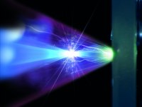Pot�ncia dos lasers � multiplicada por espelho de plasma